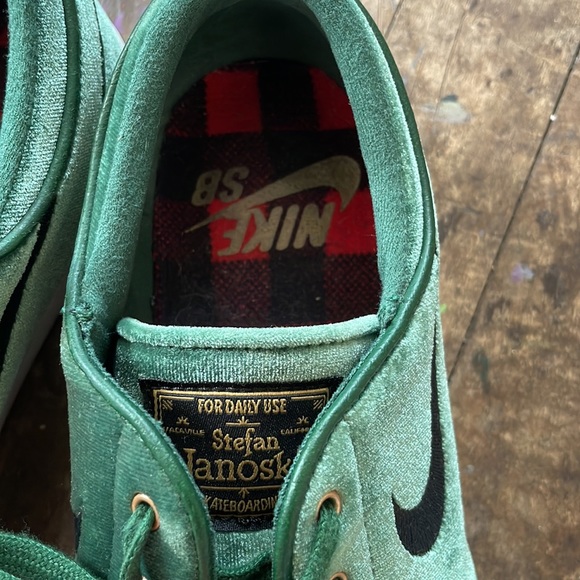 Nike Shoes | Nike Stefan Janoski Green Velvet SB | Color: Green | Size: 6 | Katedulin's Closet